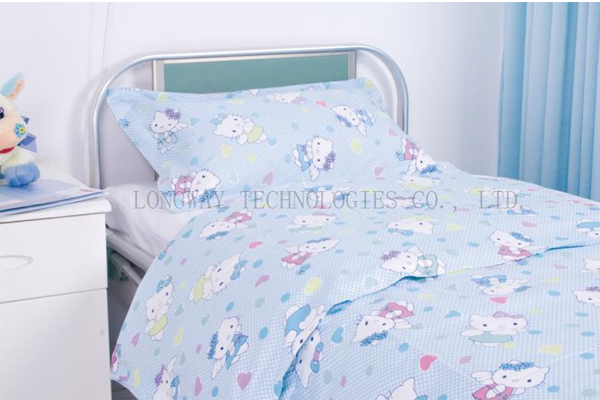 Y18 Paediatric bed linen Hello Kitty