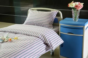 L4 Polyester Cotton Hospital Bed Linen Pink Stripes