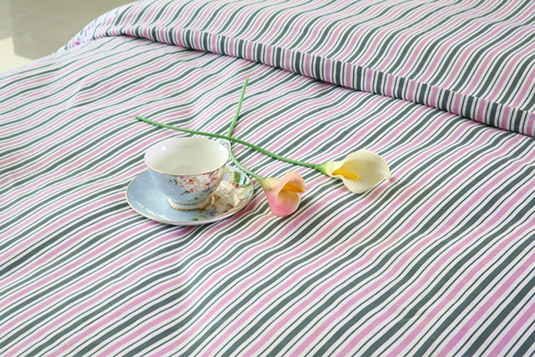 Chinese Professional Home Used Curtains - L4 Polyester Cotton Hospital Bed Linen Pink Stripes – LONGWAY